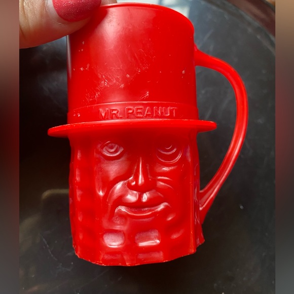 Vintage Mr. Planter Peanut Red Mug - Picture 2 of 7